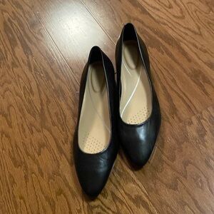 Easy Spirit Women’s Fats, Black, Size 11.5, like new, hardly worn at all.